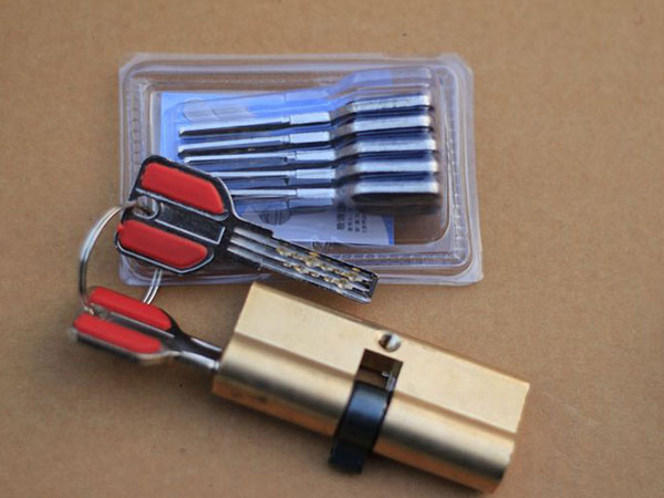 平阳24小时上门开锁公司